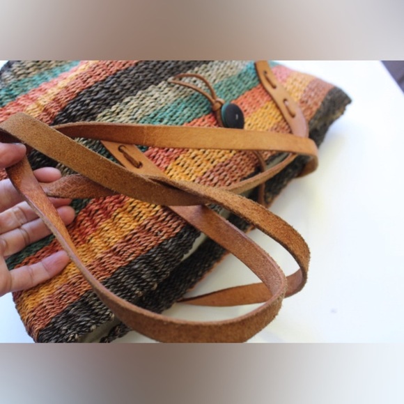 Handwoven Sisi basket tote bag - Picture 10 of 11